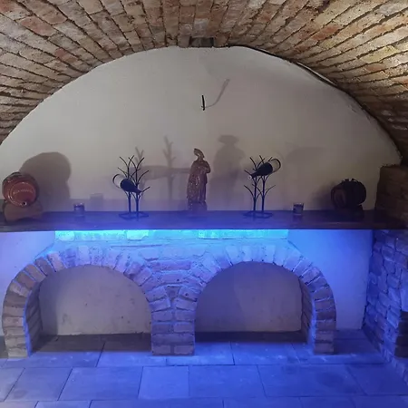 Vinný Sklípek U Dědy Casa de Férias